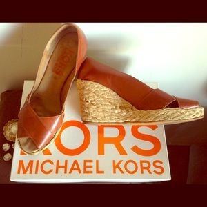 Michael Kors women’s size 7.5 US wedges